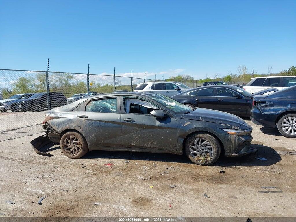 KMHLM4DG4RU663783 2024 HYUNDAI ELANTRA photo no. 12