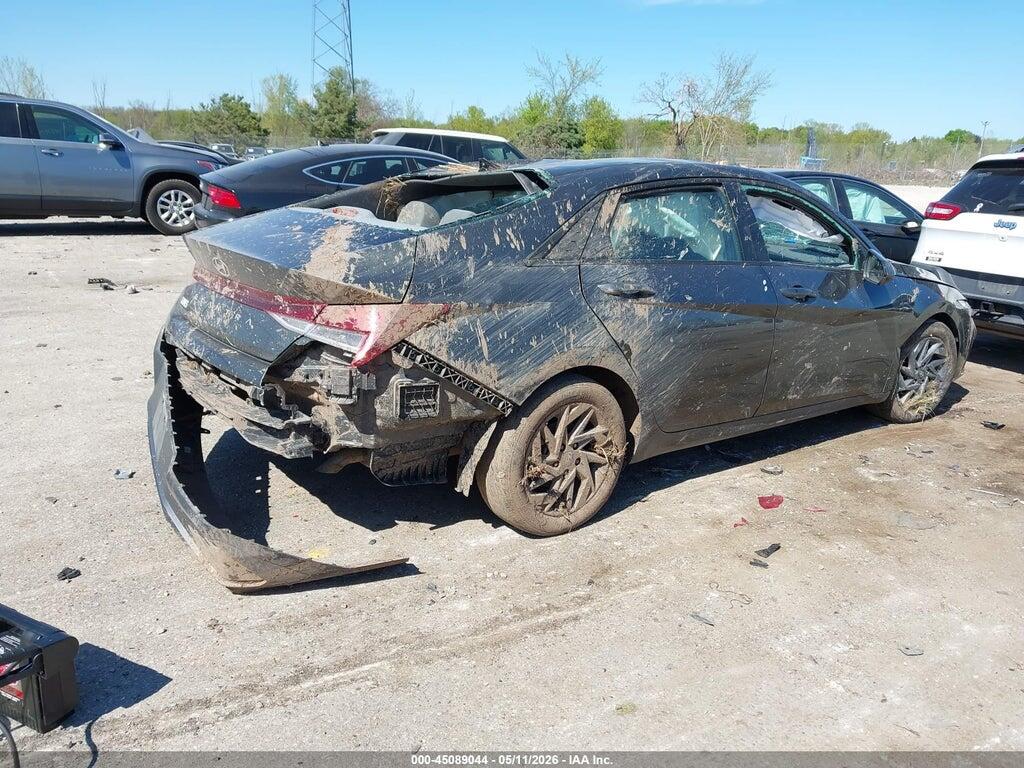 KMHLM4DG4RU663783 2024 HYUNDAI ELANTRA photo no. 4