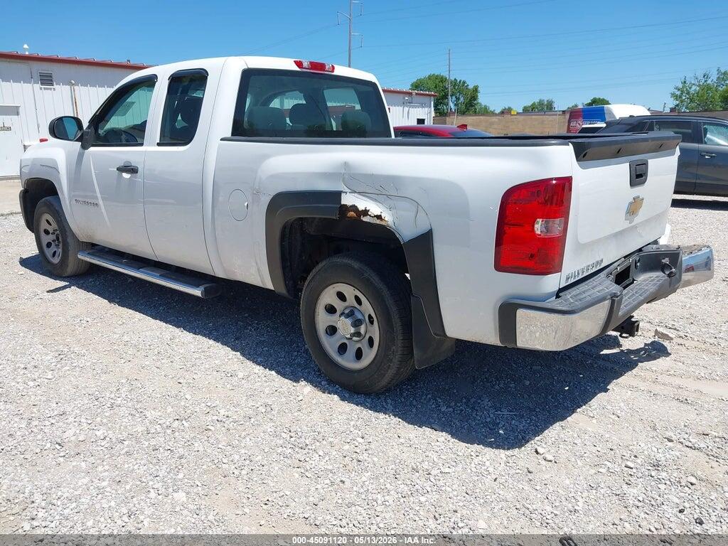 1GCRCPEX6BZ340281 2011 CHEVROLET SILVERADO 1500 photo no. 3