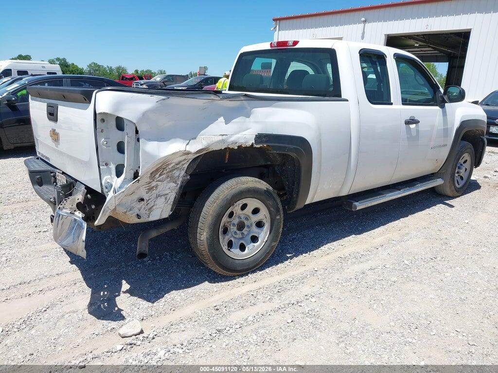 1GCRCPEX6BZ340281 2011 CHEVROLET SILVERADO 1500 photo no. 4