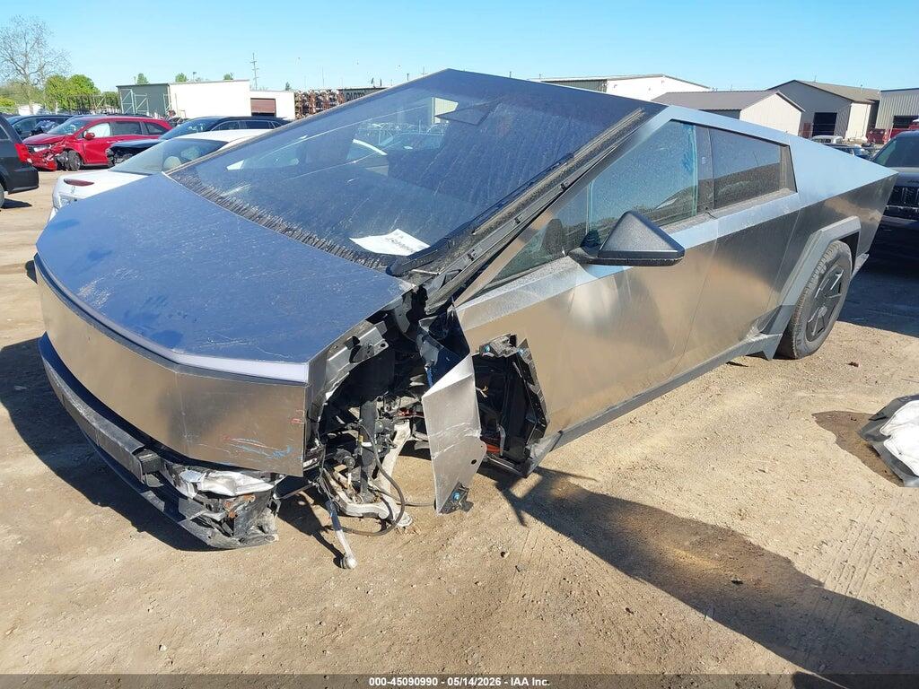 7G2CEHED3SA068560 2025 TESLA CYBERTRUCK photo no. 2