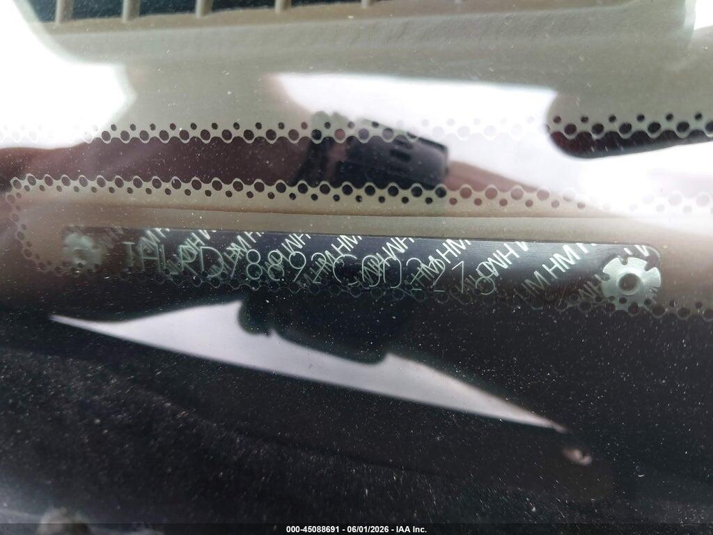 JHLRD78892C002218 2002 HONDA CR-V photo no. 9