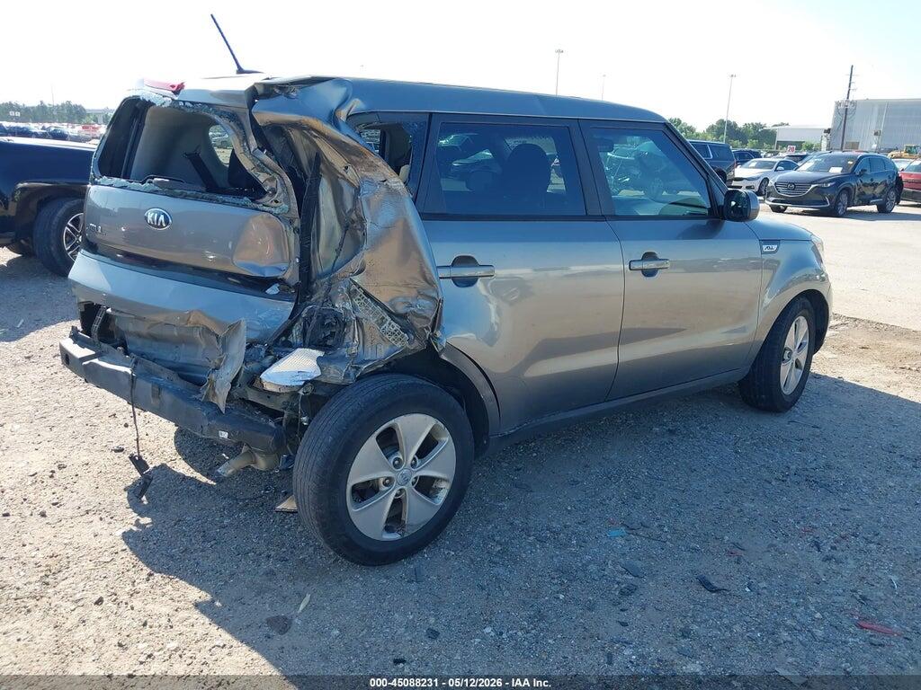 KNDJN2A25F7236046 2015 KIA SOUL photo no. 4