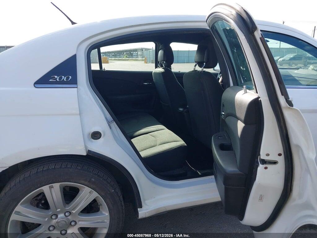 1C3BC1FB9BN626428 2011 CHRYSLER 200 photo no. 8