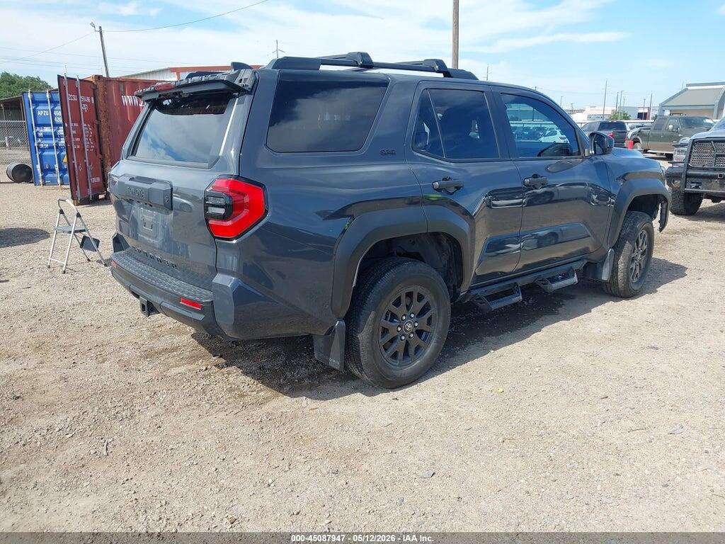 JTEVA5AR5S5000672 2025 TOYOTA 4RUNNER photo no. 4