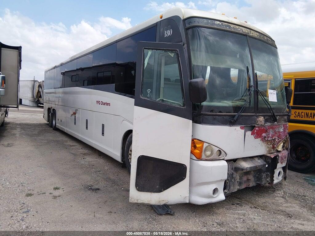 3BMXSMPA02S080262 2002 MOTOR COACH INDUSTRIES TRANSIT BUS photo no. 1