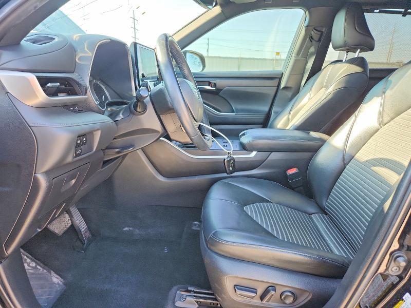 2023 TOYOTA HIGHLANDER XSE — Фото 7 из 13