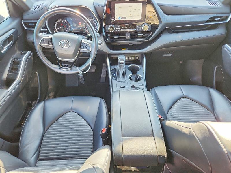 2023 TOYOTA HIGHLANDER XSE — Фото 8 из 13