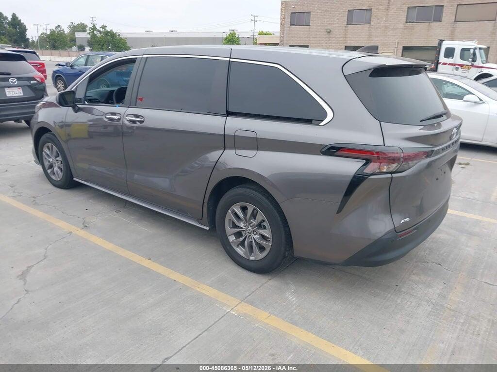 5TDYSKFC2PS094819 2023 TOYOTA SIENNA photo no. 3