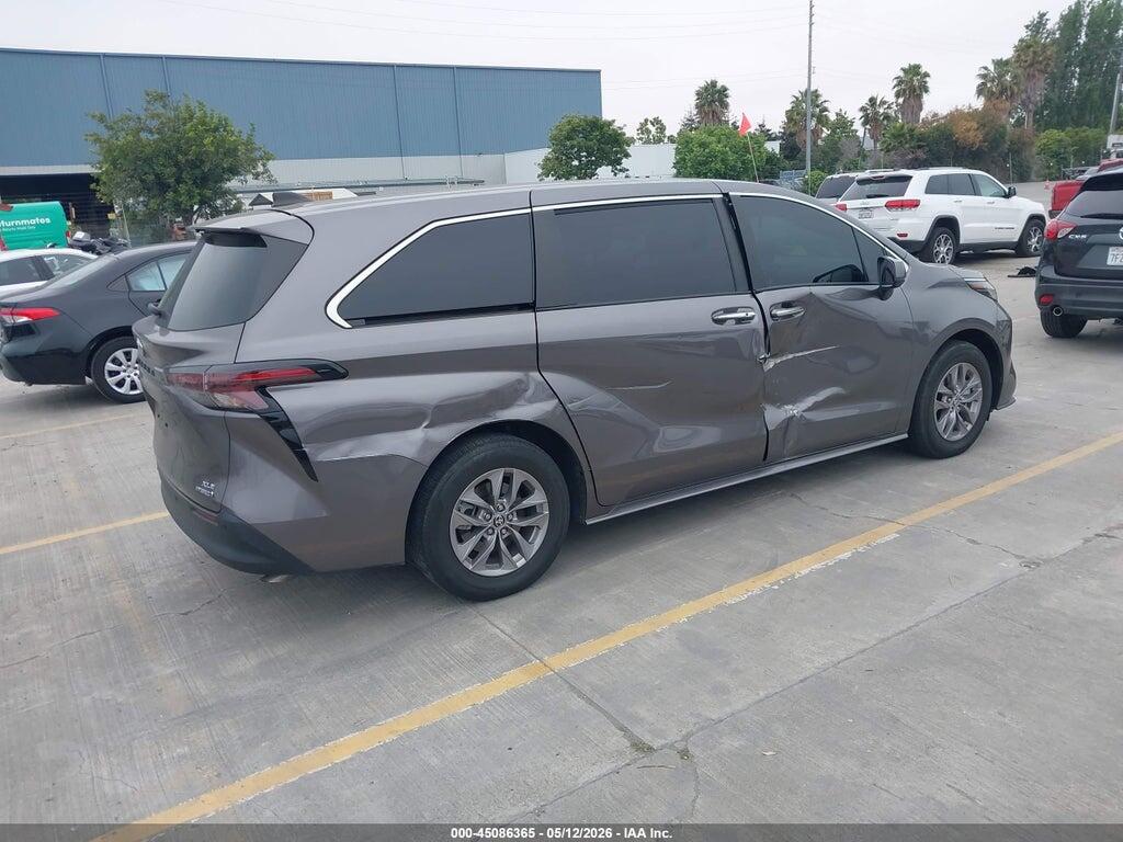 5TDYSKFC2PS094819 2023 TOYOTA SIENNA photo no. 4