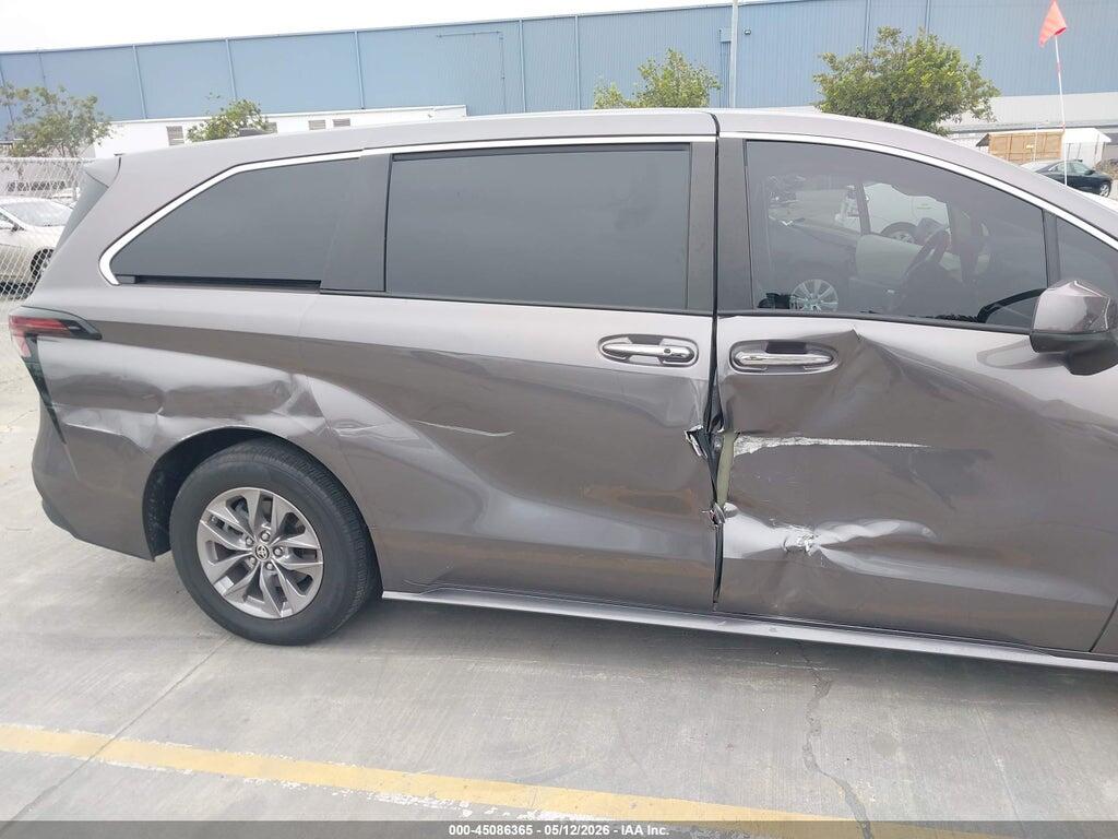5TDYSKFC2PS094819 2023 TOYOTA SIENNA photo no. 6