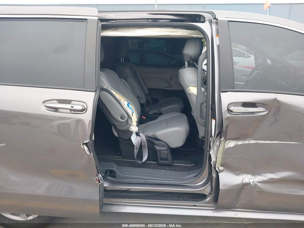 5TDYSKFC2PS094819 2023 TOYOTA SIENNA photo no. 8