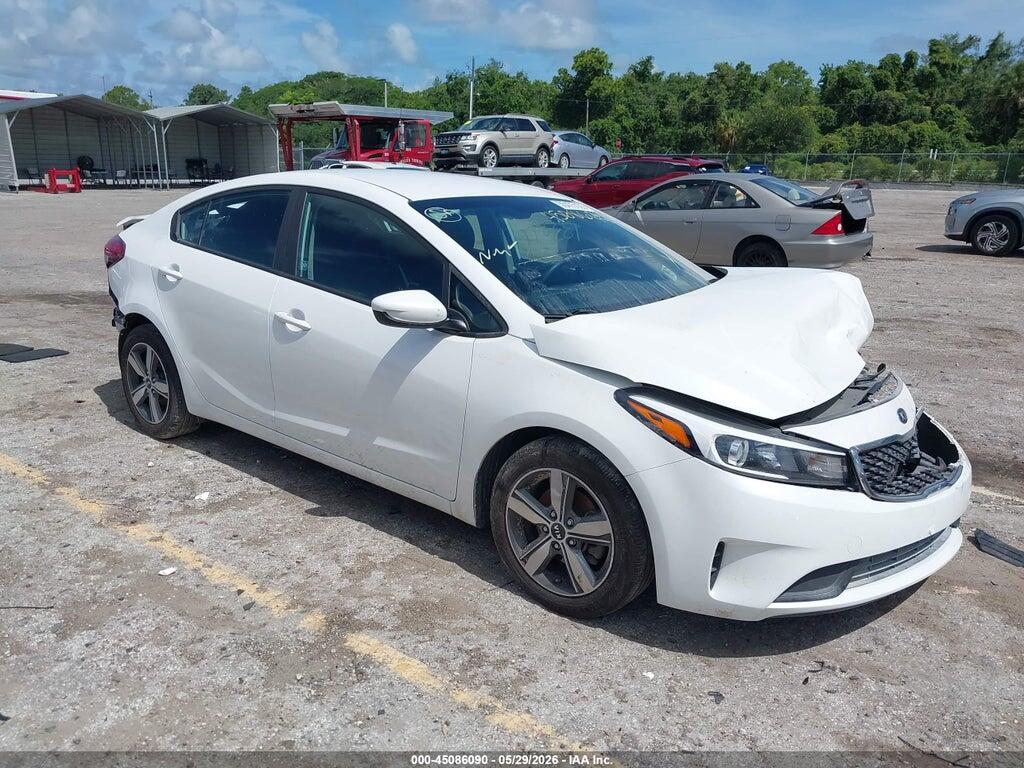3KPFL4A72JE242477 2018 KIA FORTE photo no. 1