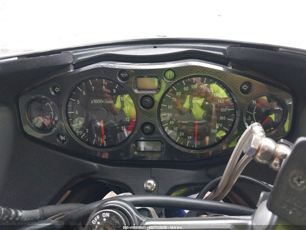 JS1GW71A342102507 2004 SUZUKI GSX1300 photo no. 7