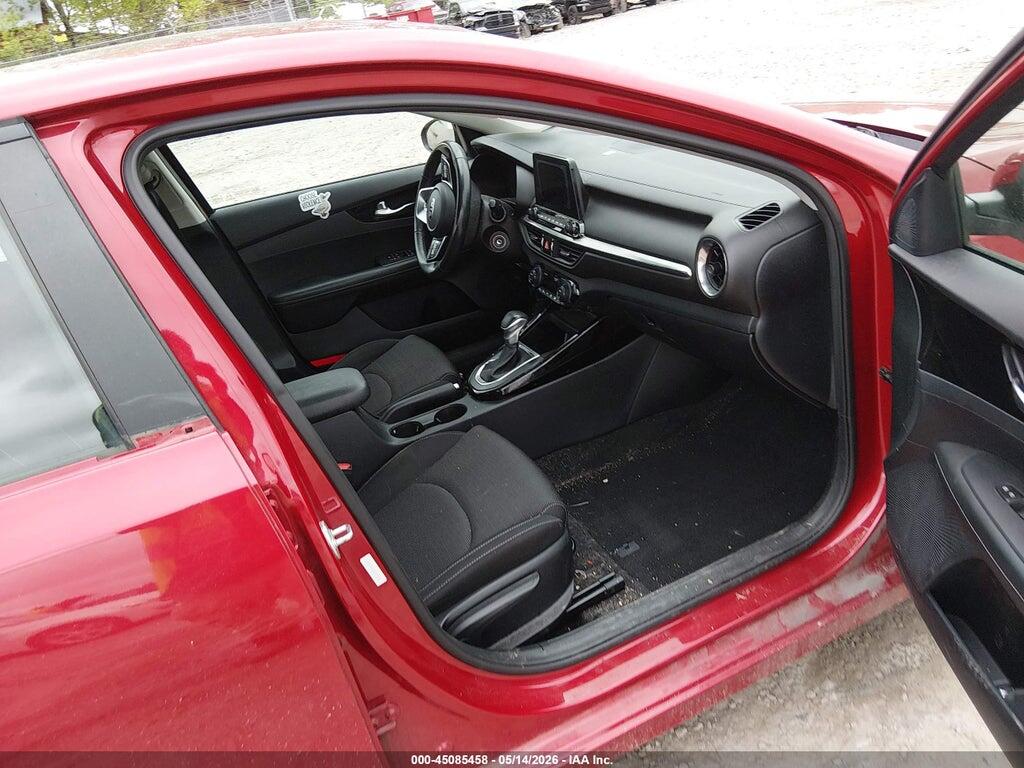 3KPF34AD2KE043811 2019 KIA FORTE photo no. 5