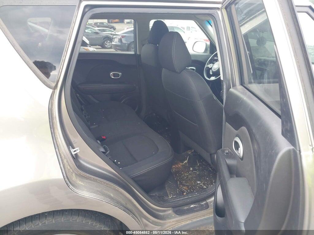 KNDJP3A57J7569142 2018 KIA SOUL photo no. 8