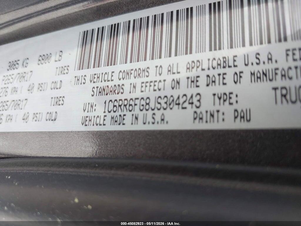 1C6RR6FG8JS304243 2018 RAM 1500 photo no. 9