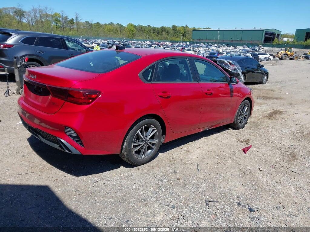 3KPF24AD4NE436359 2022 KIA FORTE photo no. 4