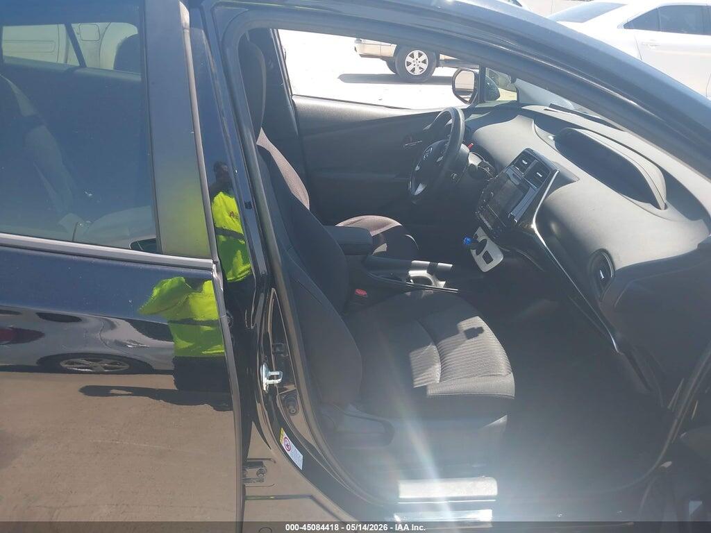 JTDKARFU8J3549899 2018 TOYOTA PRIUS photo no. 5