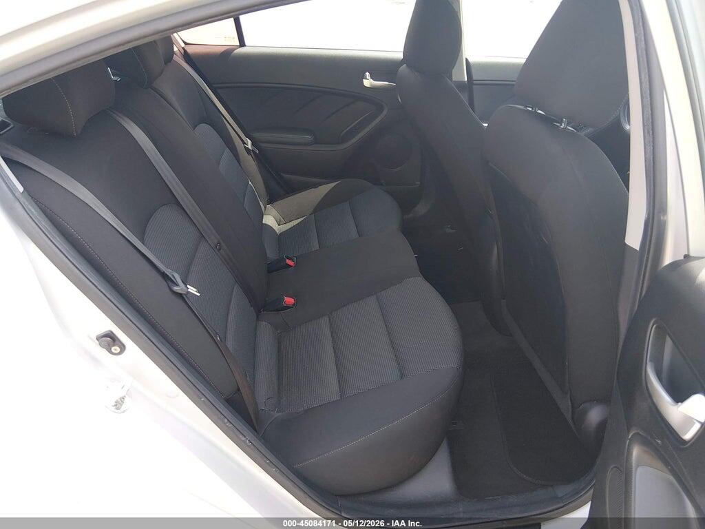 3KPFK4A76HE046734 2017 KIA FORTE photo no. 8