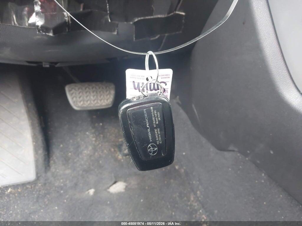 5TDGZRAH8MS046613 2021 TOYOTA HIGHLANDER photo no. 11