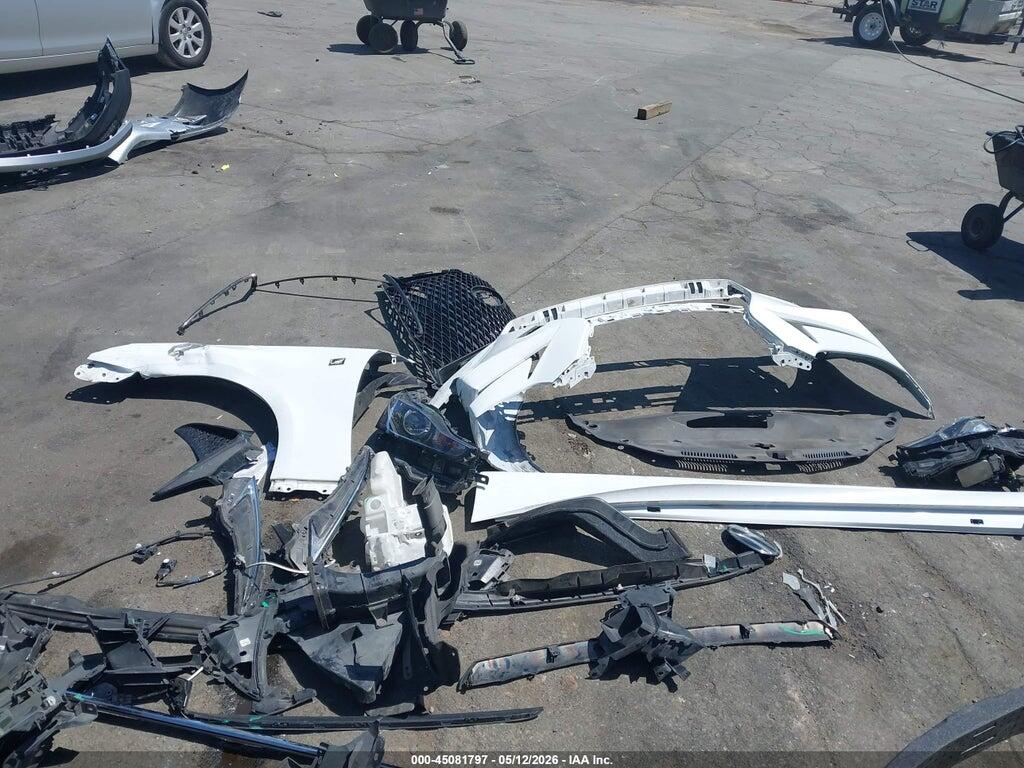 JTHC81D24K5035135 2019 LEXUS IS 300 photo no. 12