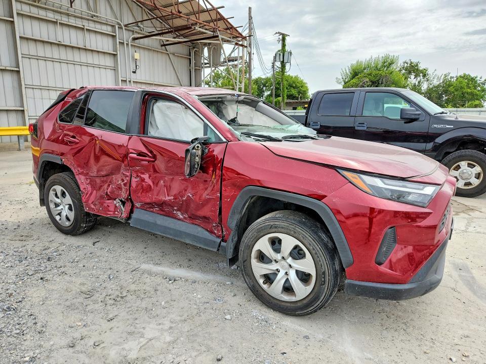 2023 TOYOTA RAV4 LE — Фото 4 из 12