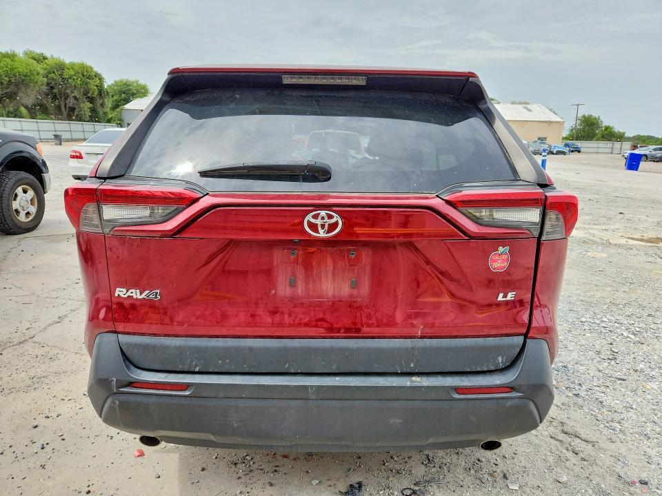 2023 TOYOTA RAV4 LE — Фото 6 из 12