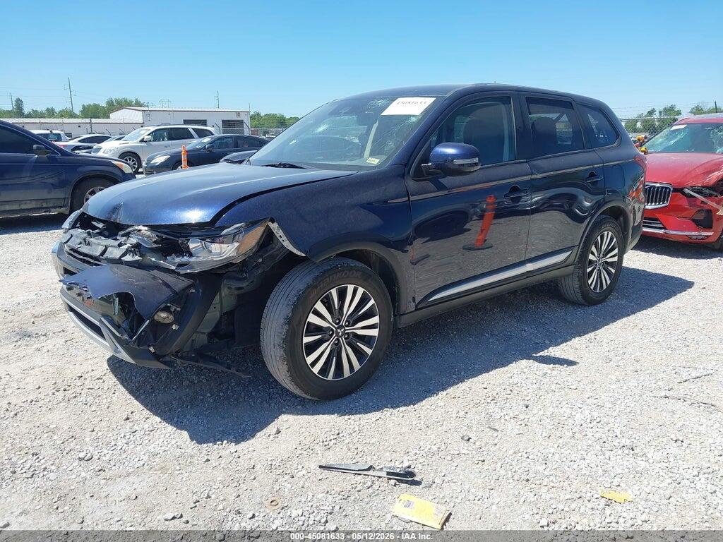 JA4AZ3A34LZ044209 2020 MITSUBISHI OUTLANDER photo no. 2