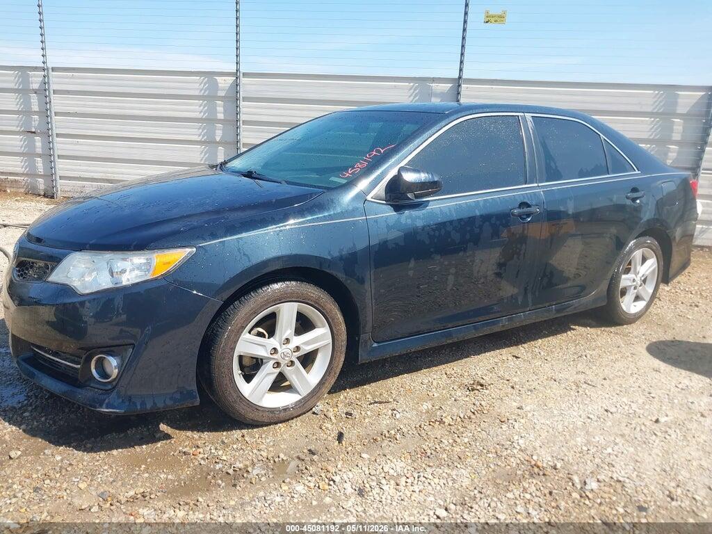4T1BF1FK1EU750525 2014 TOYOTA CAMRY photo no. 2