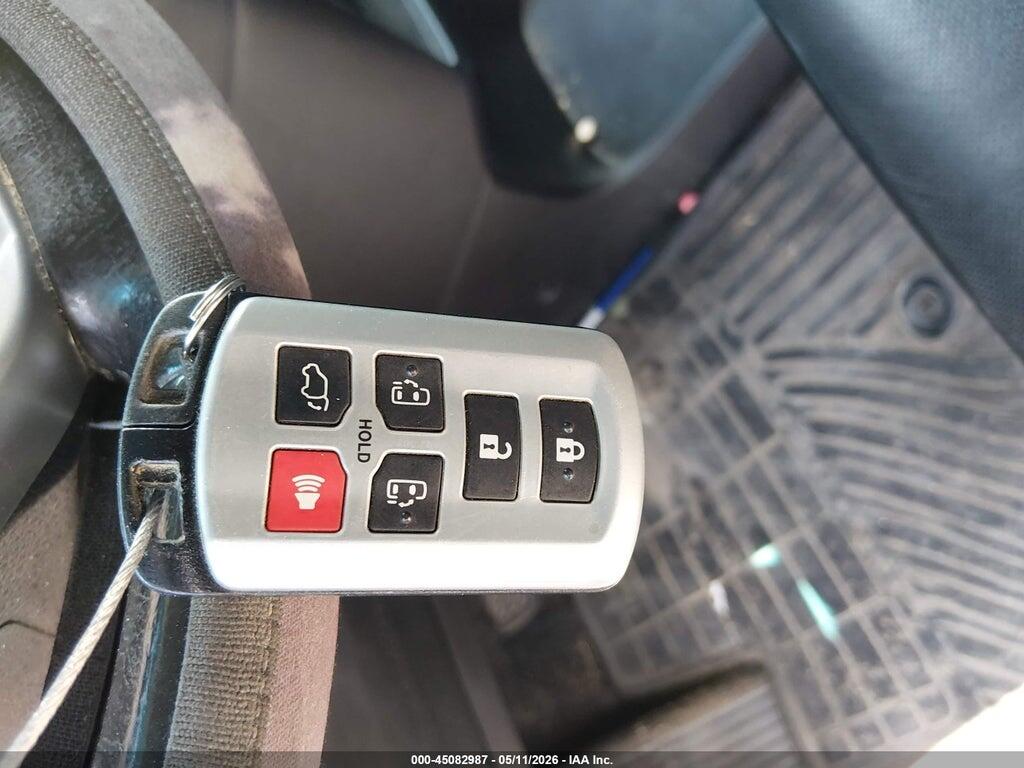 5TDXK3DCXFS586324 2015 TOYOTA SIENNA photo no. 11