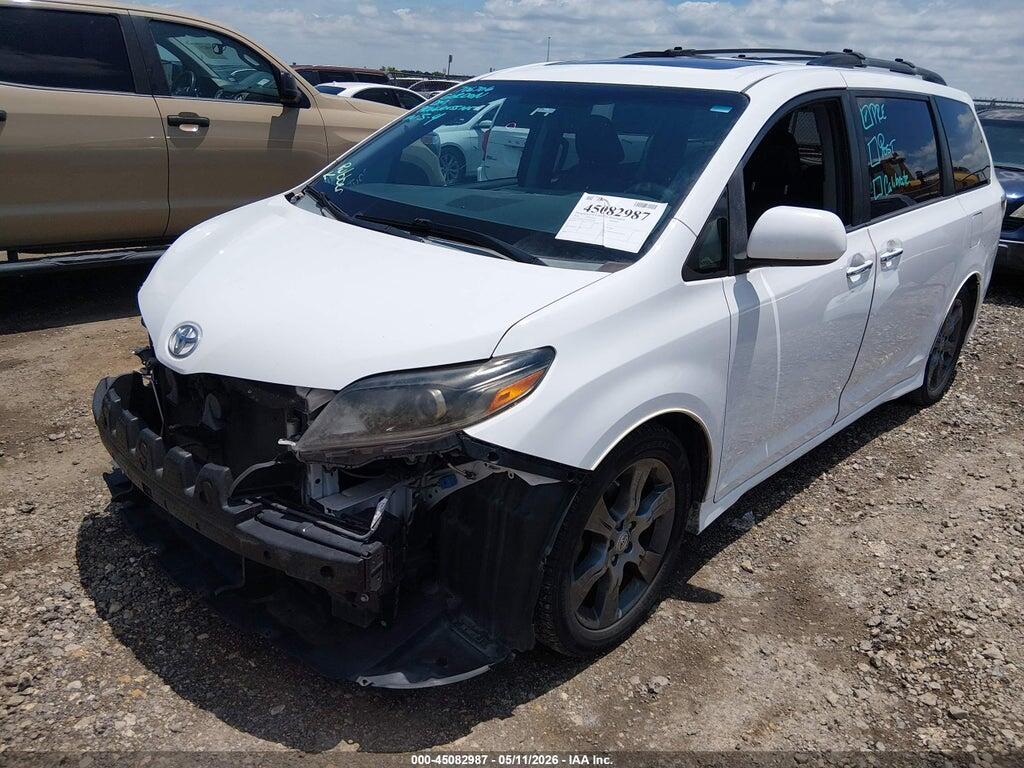 5TDXK3DCXFS586324 2015 TOYOTA SIENNA photo no. 2