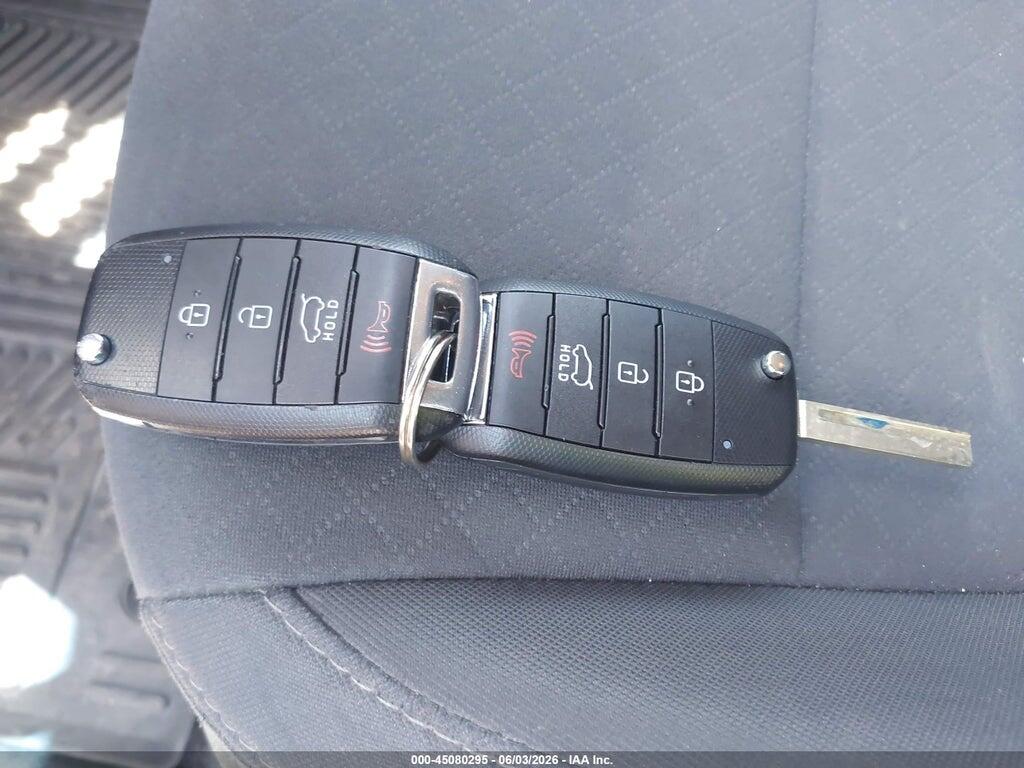 5XYPGDA34GG110192 2016 KIA SORENTO photo no. 11