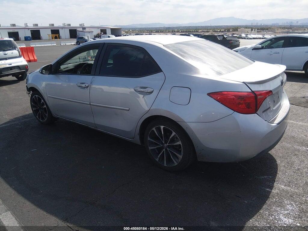 5YFBURHE7JP798909 2018 TOYOTA COROLLA photo no. 3