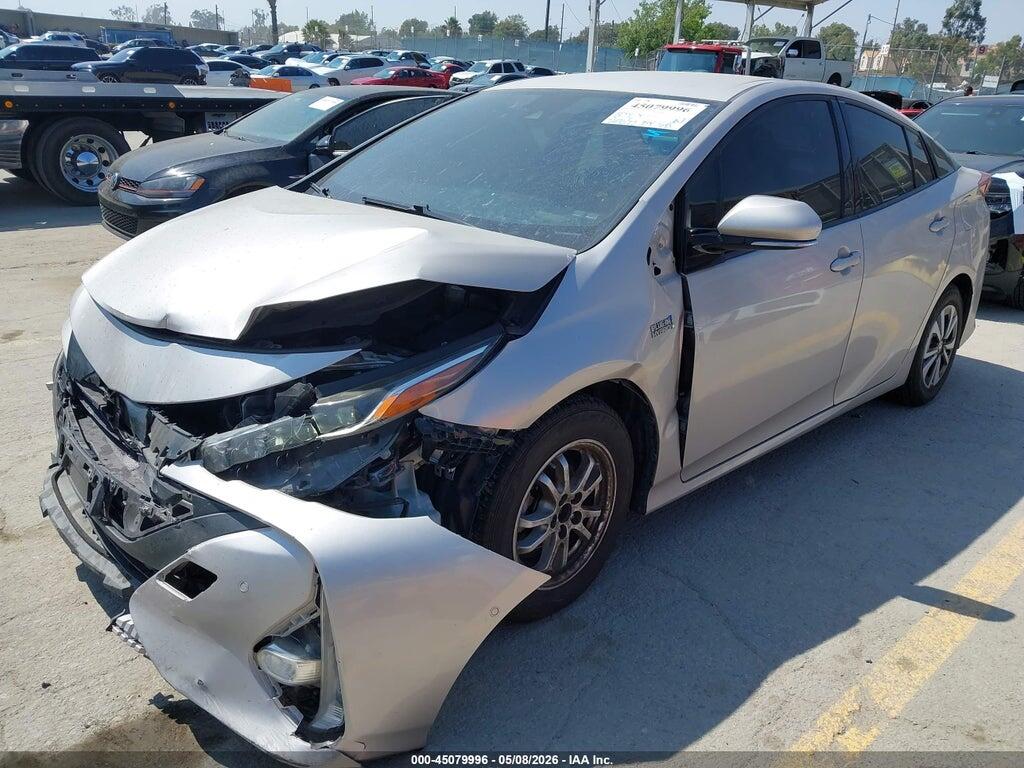 JTDKARFP9J3096063 2018 TOYOTA PRIUS PRIME photo no. 2