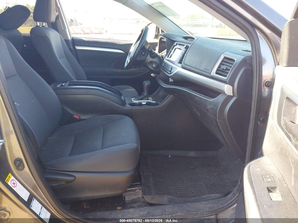 5TDBZRFH7KS723134 2019 TOYOTA HIGHLANDER photo no. 5