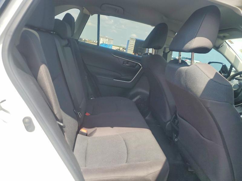 2023 TOYOTA RAV4 LE — Фото 11 из 14