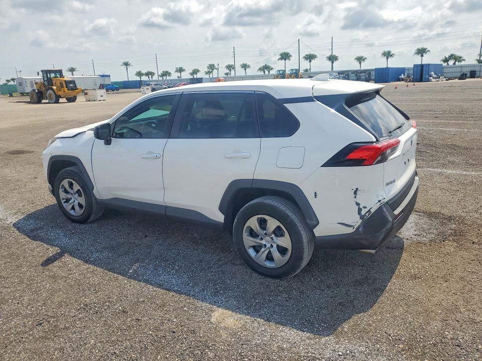 2023 TOYOTA RAV4 LE — Фото 2 из 14