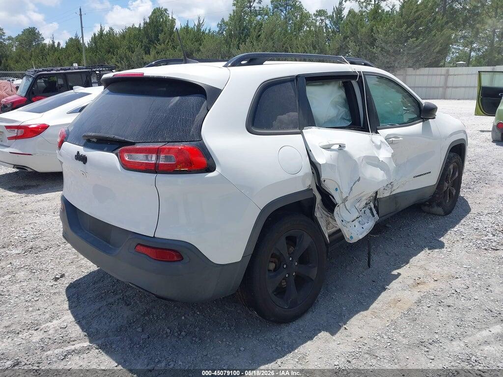 1C4PJLCB8JD620180 2018 JEEP CHEROKEE photo no. 4