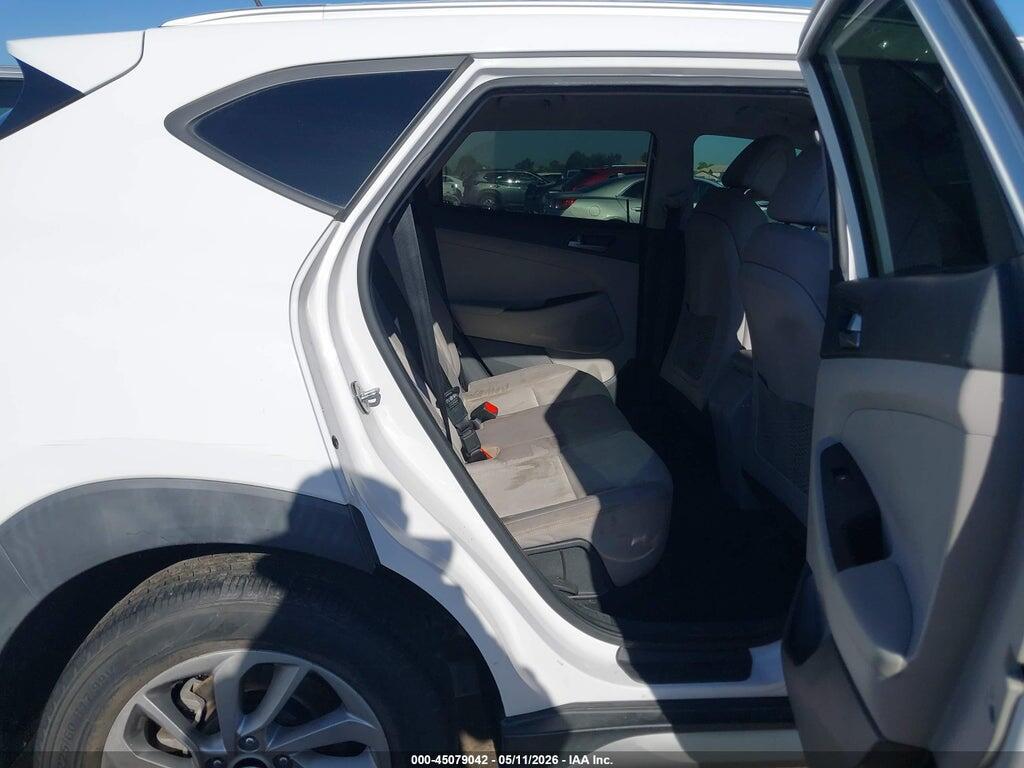 KM8J33A42HU282964 2017 HYUNDAI TUCSON photo no. 8