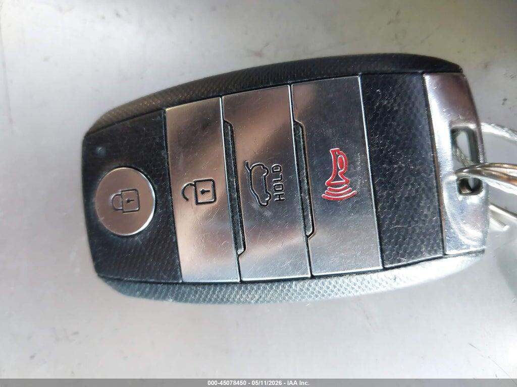 5XYPKDA53GG088993 2016 KIA SORENTO photo no. 11