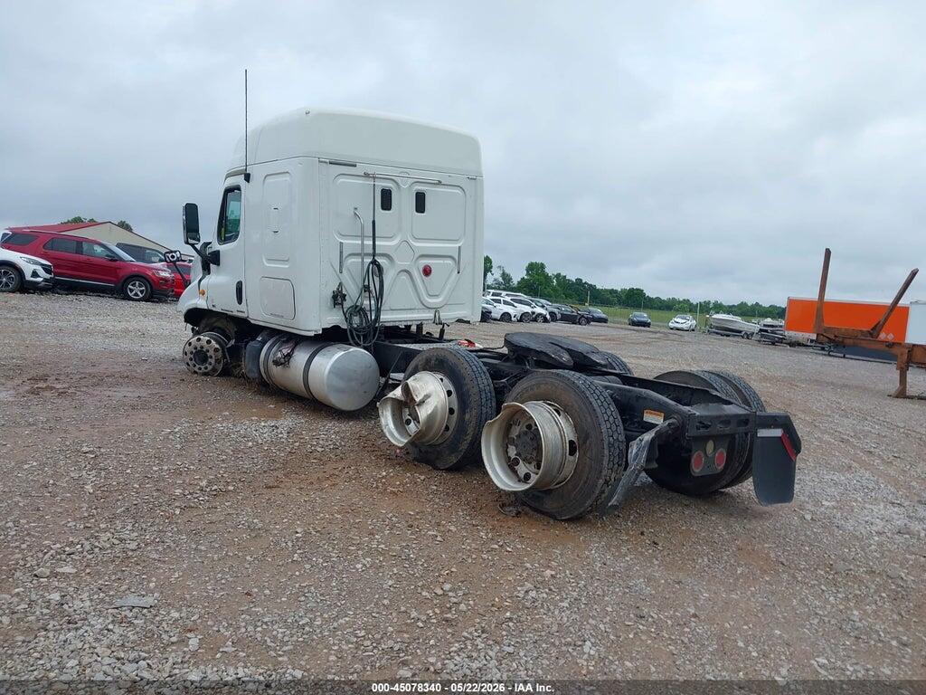 1FUJGLDV9CSBN9594 2012 FREIGHTLINER CASCADIA 125 photo no. 3