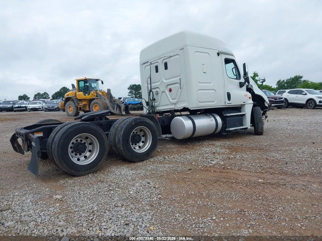 1FUJGLDV9CSBN9594 2012 FREIGHTLINER CASCADIA 125 photo no. 4