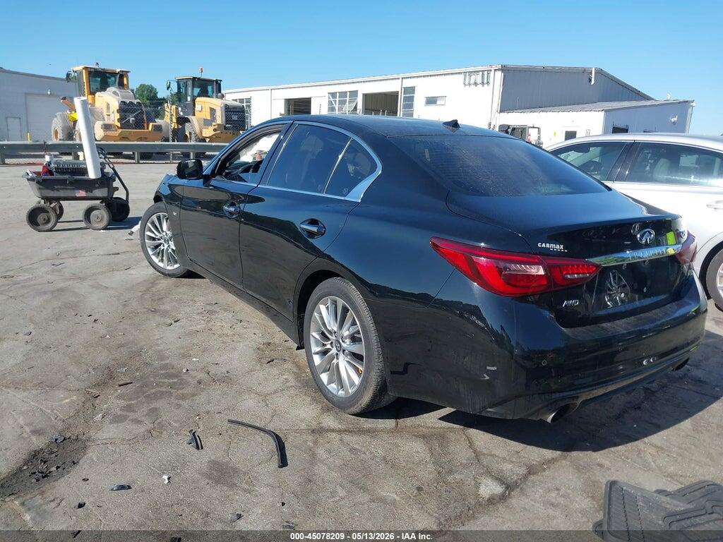 JN1EV7AR9JM435979 2018 INFINITI Q50 photo no. 3