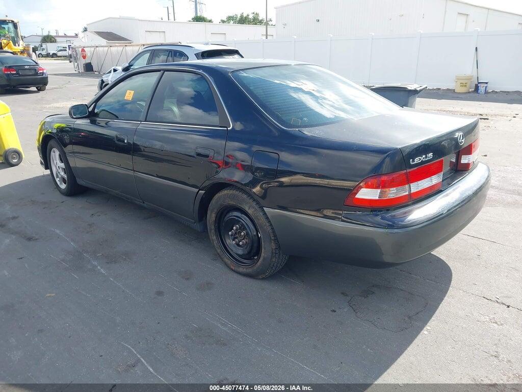 JT8BF28G910329784 2001 LEXUS ES 300 photo no. 3