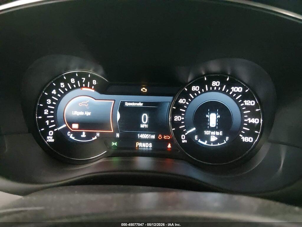 5LMCJ3D98HUL00306 2017 LINCOLN MKC photo no. 7