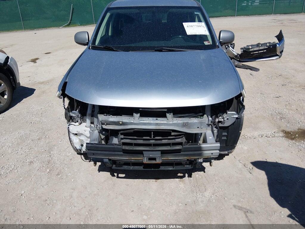 JA4AD2A39HZ069977 2017 MITSUBISHI OUTLANDER photo no. 6