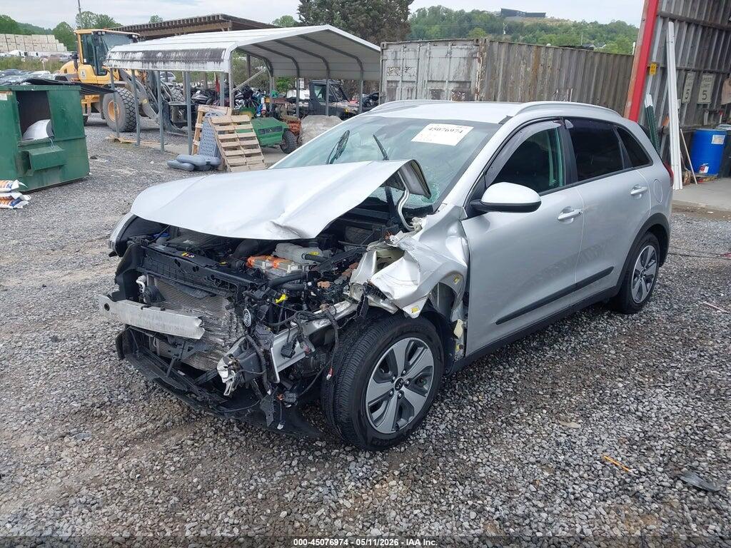 KNDCB3LC6J5201145 2018 KIA NIRO photo no. 2