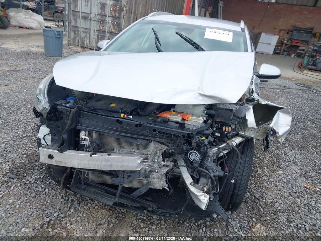 KNDCB3LC6J5201145 2018 KIA NIRO photo no. 6