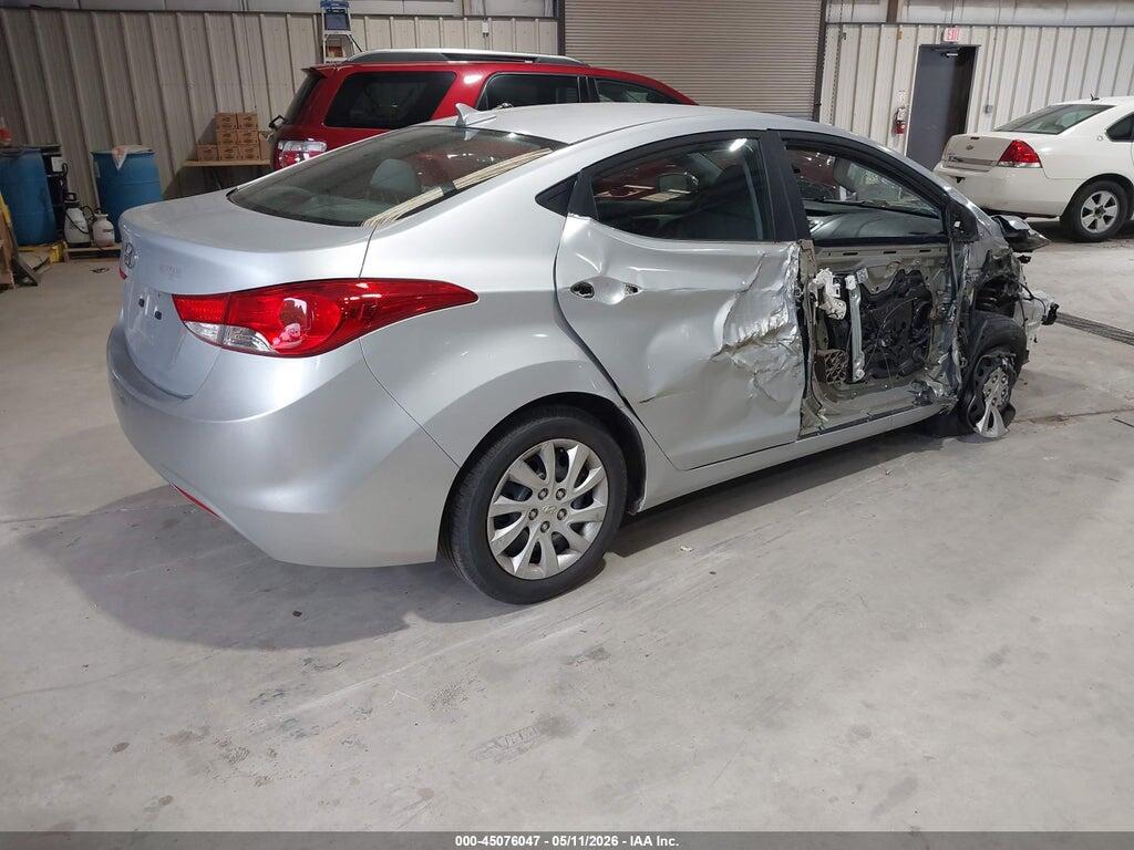 5NPDH4AE4BH012864 2011 HYUNDAI ELANTRA photo no. 4